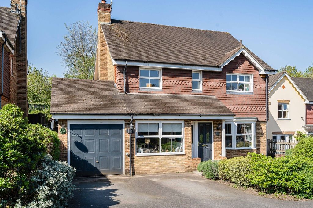 Property photo 1 of 24