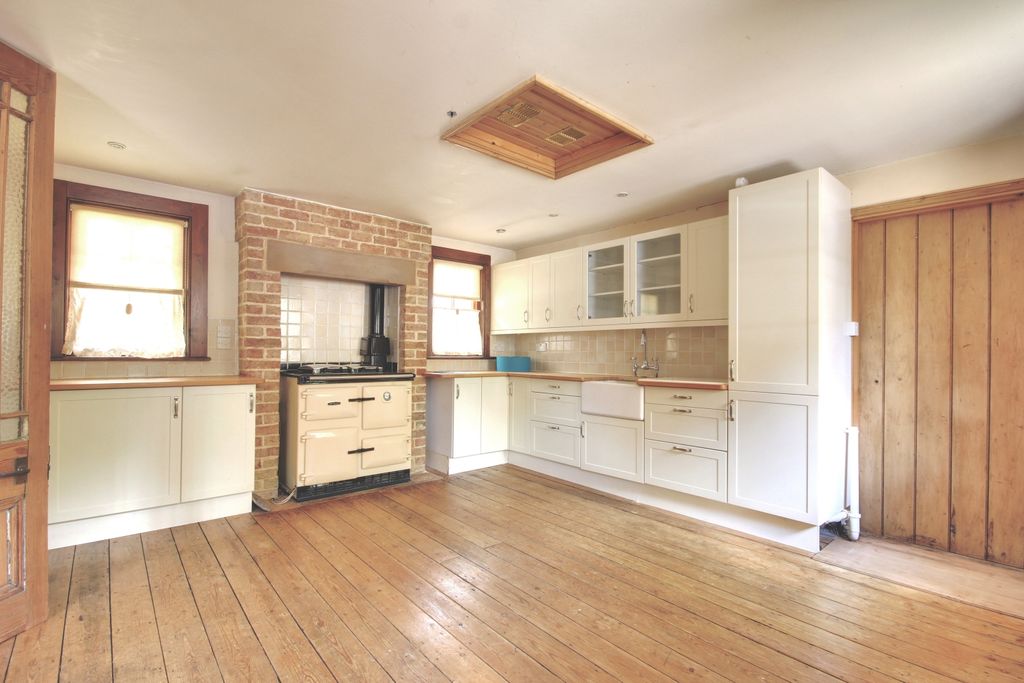 Property photo 2 of 7 Img_3361-Img_3363