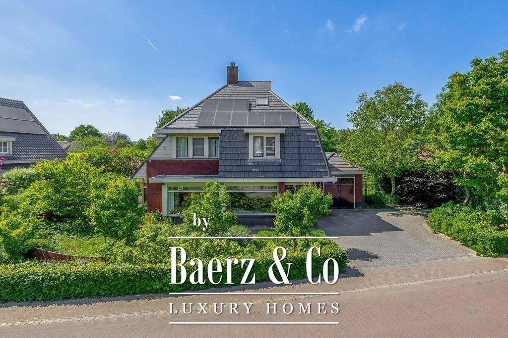Property photo 1 of 84