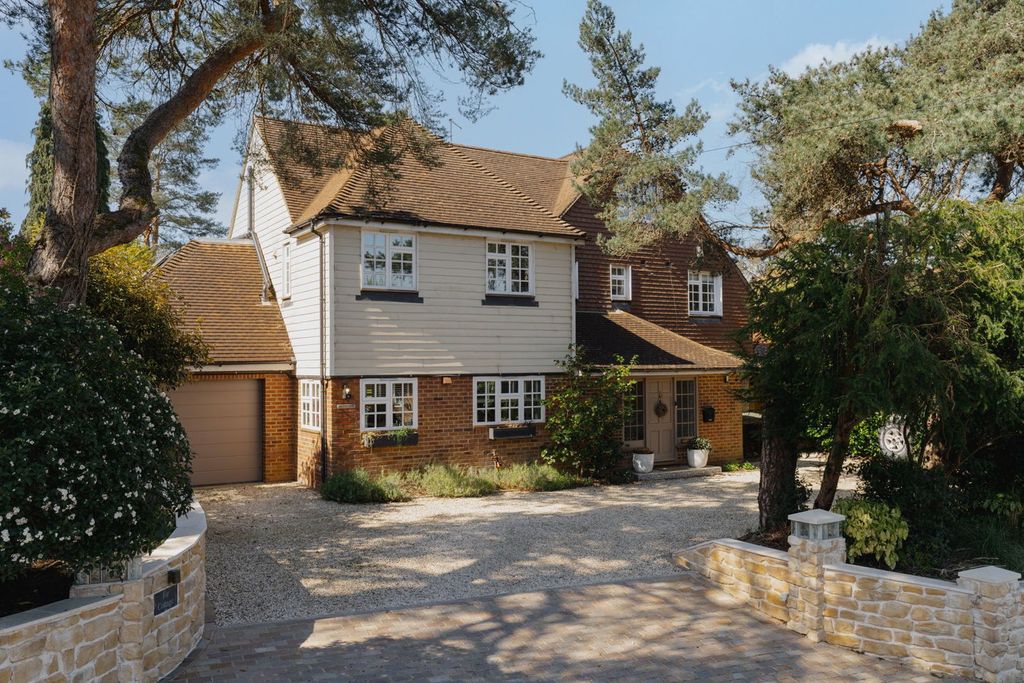 Property photo 1 of 30