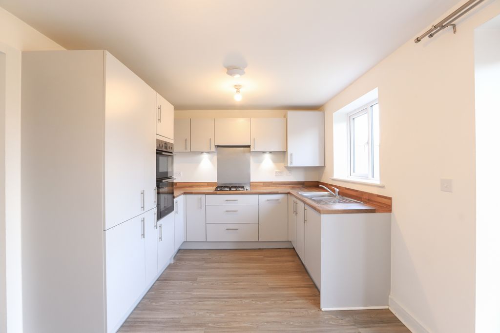 Property photo 2 of 16 2