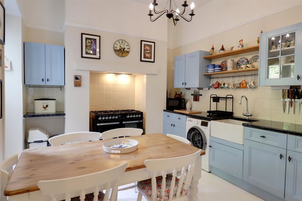 Property photo 2 of 11 2 - Picture No. 02