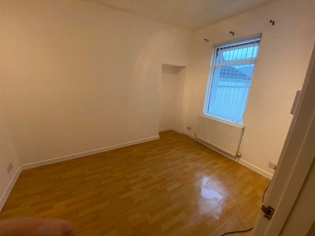 Property photo 3 of 8 Bedroom 2