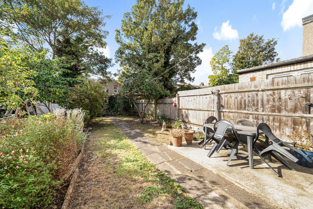 Property photo 2 of 13