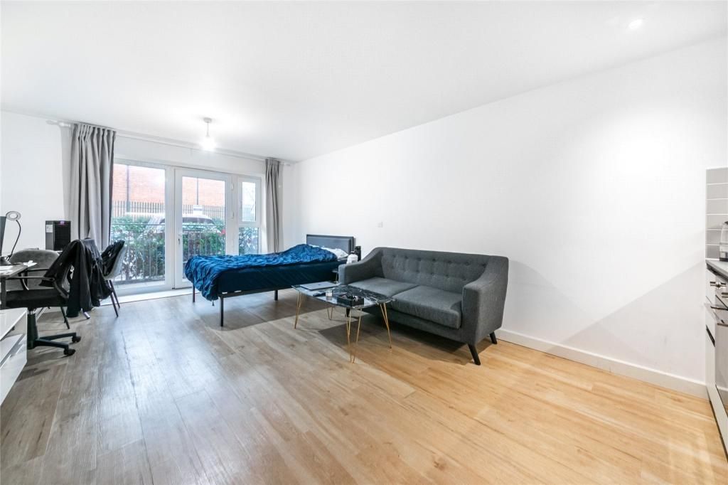 Property photo 1 of 5