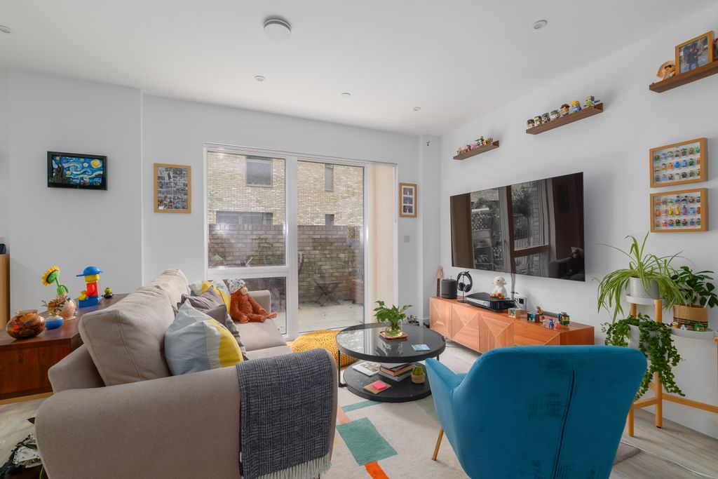 Property photo 1 of 13
