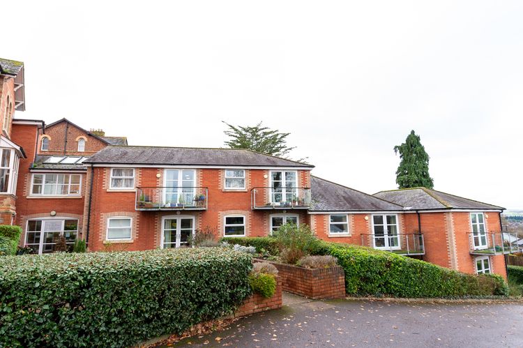 Property photo 1 of 22