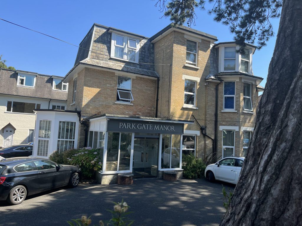 Property photo 1 of 8