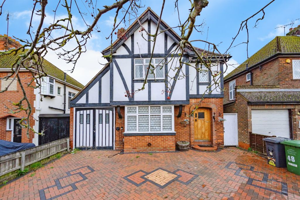 Property photo 1 of 20