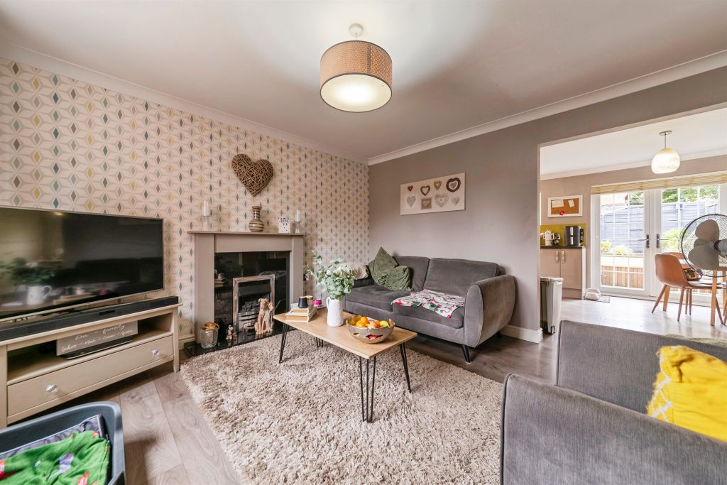 Property photo 2 of 17