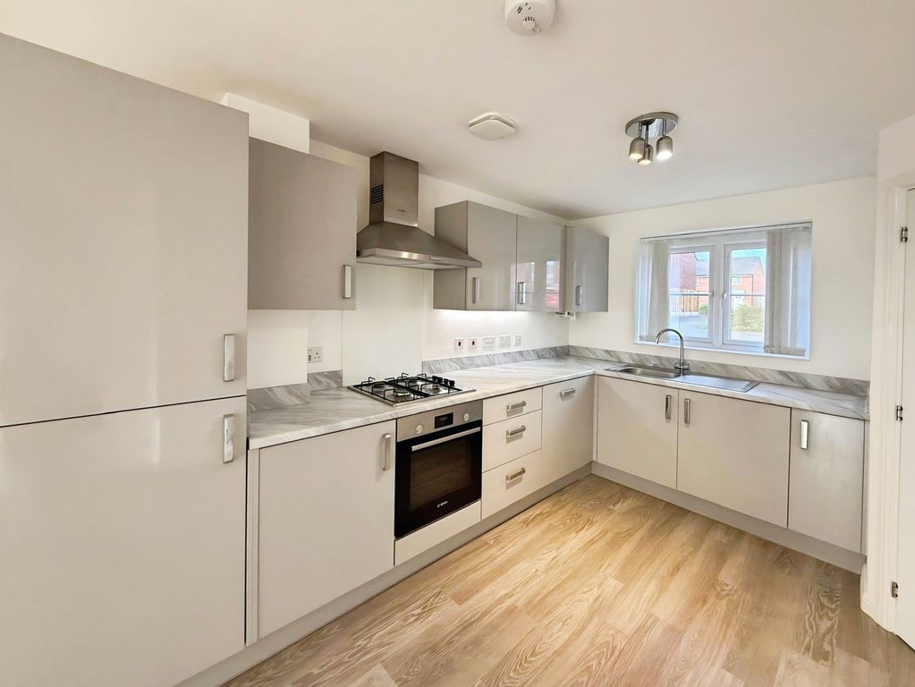 Property photo 3 of 11 Photo 13