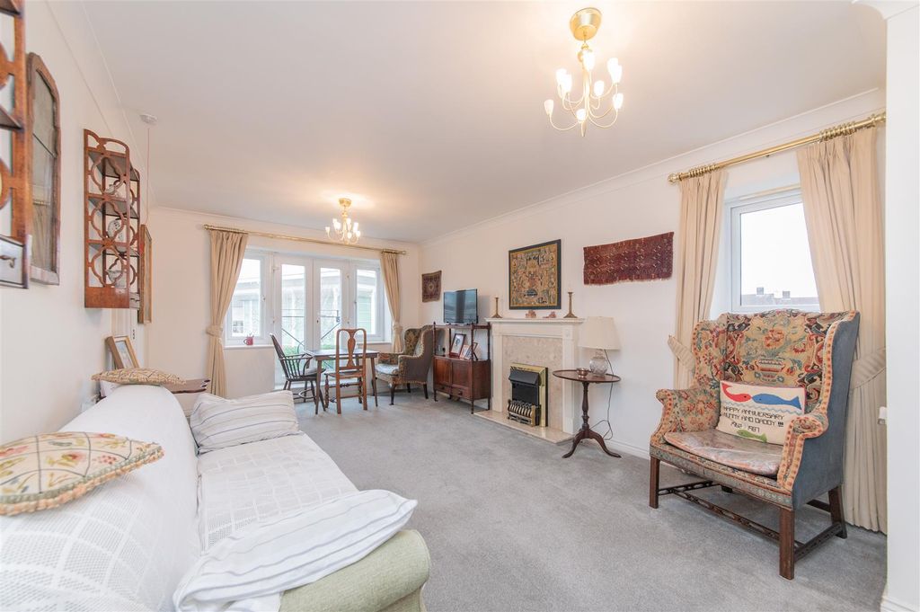 Property photo 2 of 19
