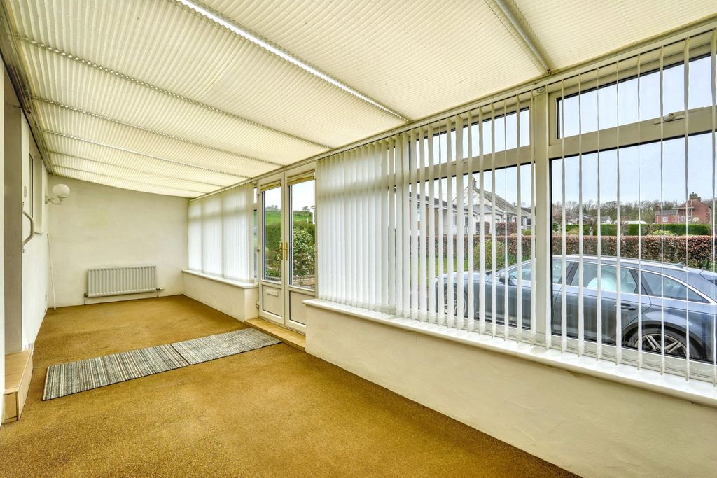 Property photo 3 of 34