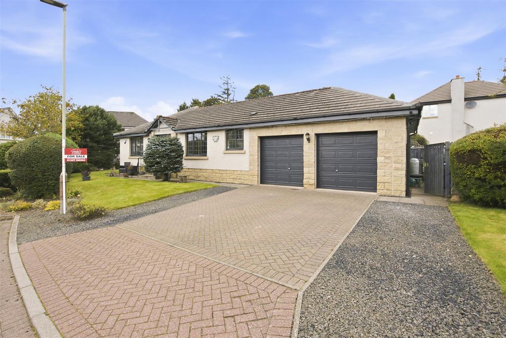Property photo 1 of 38 15 Fyfe-Jamieson, Forfar (39 Of 42).Jpg
