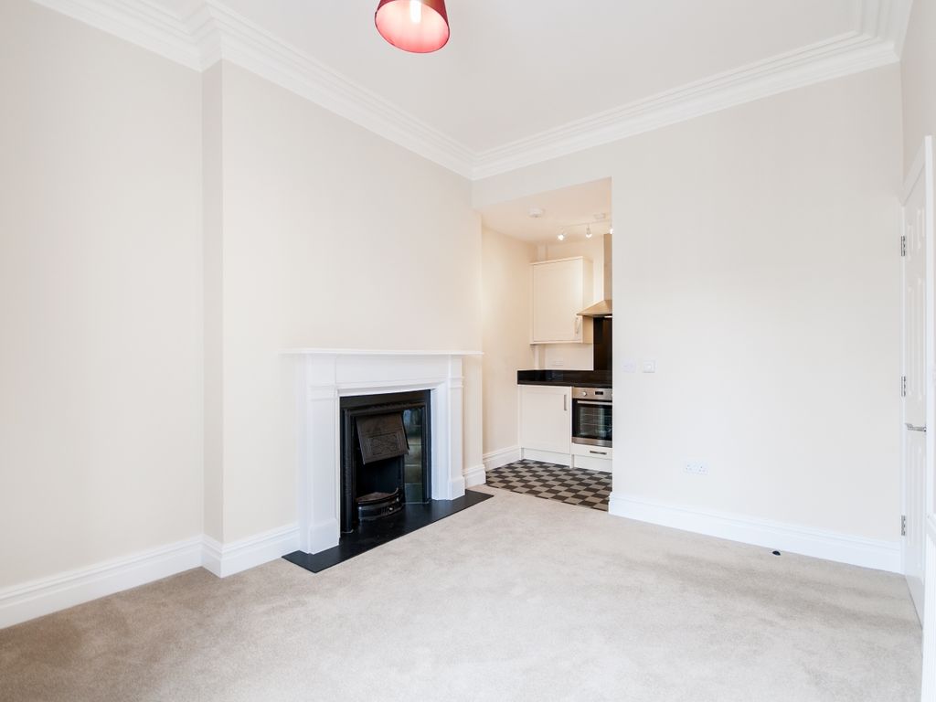 Property photo 3 of 5 Livingroom3