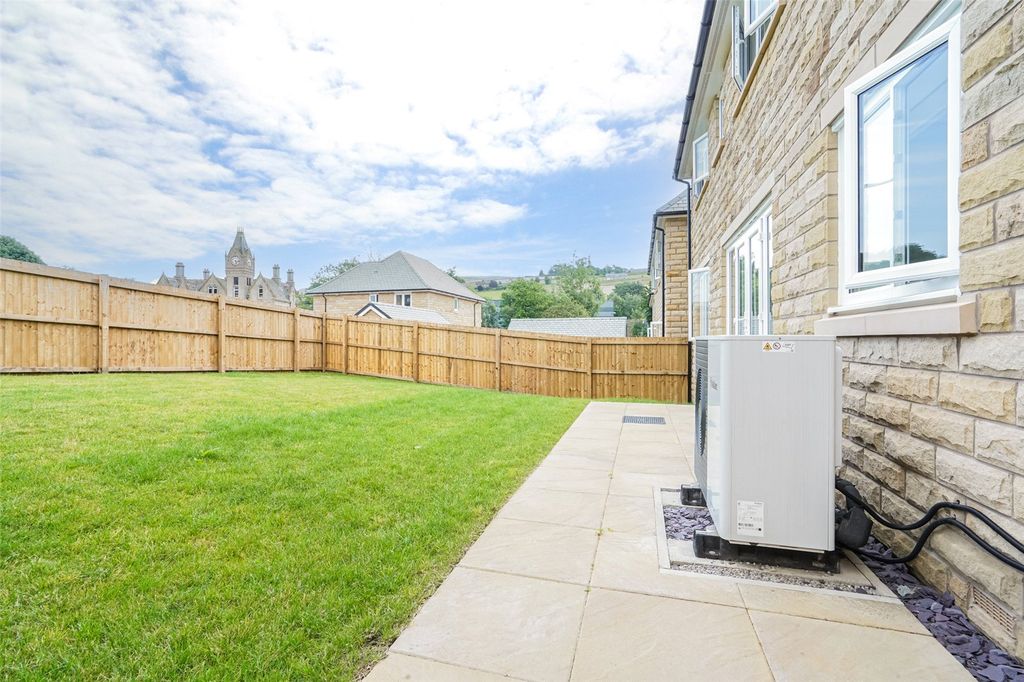 Property photo 3 of 17 Rear Garden