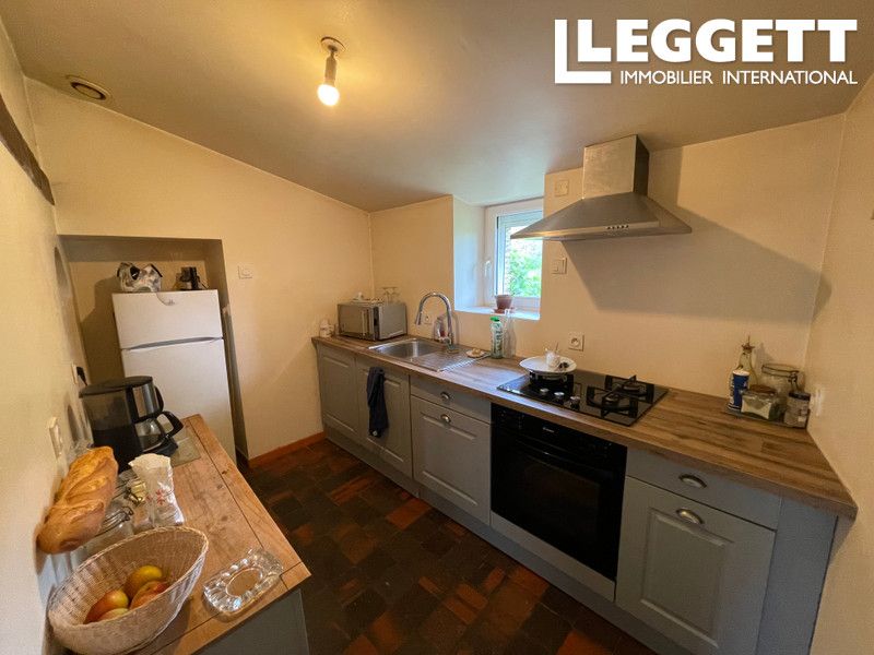 Property photo 2 of 10