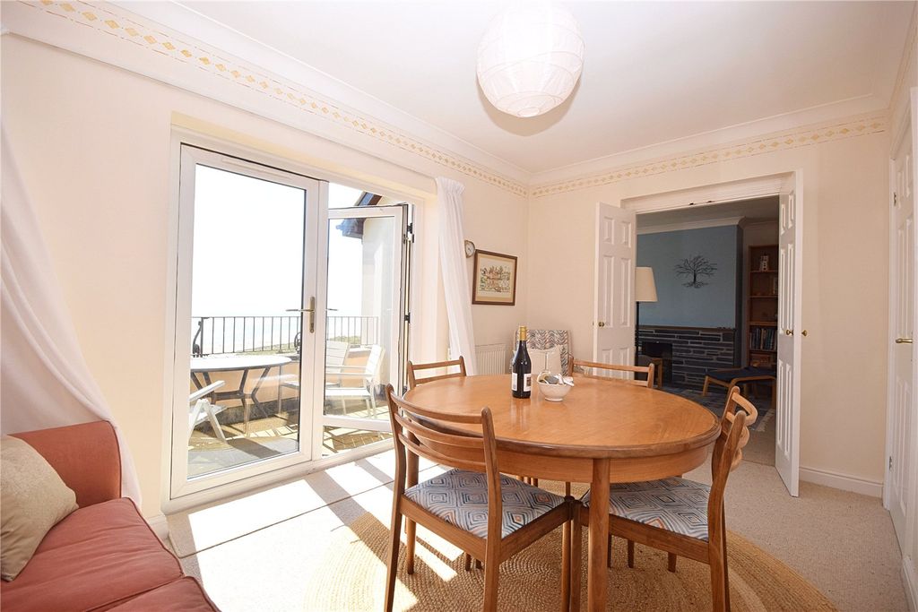 Property photo 3 of 19 Picture No. 25