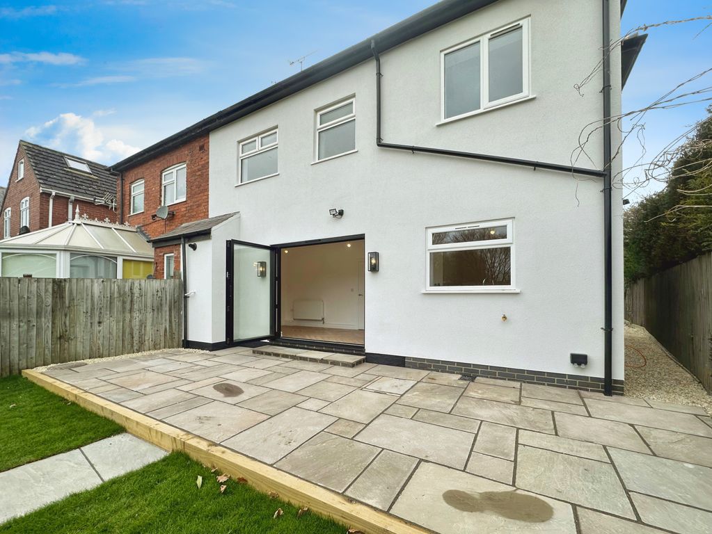 Property photo 3 of 21 Patio