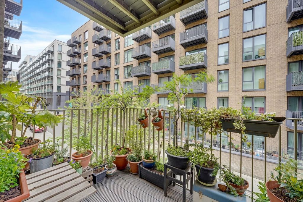 Property photo 2 of 10