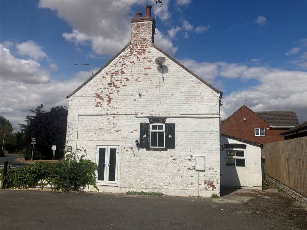 Property photo 2 of 9