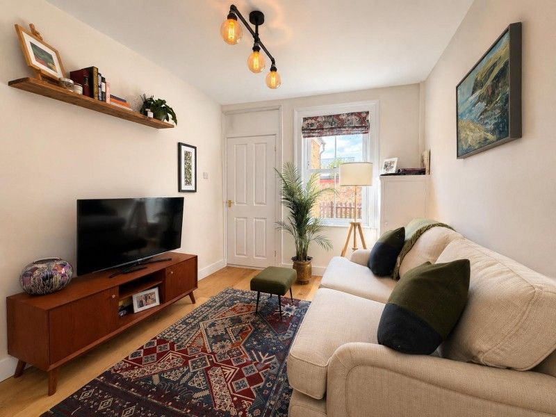 Property photo 2 of 9