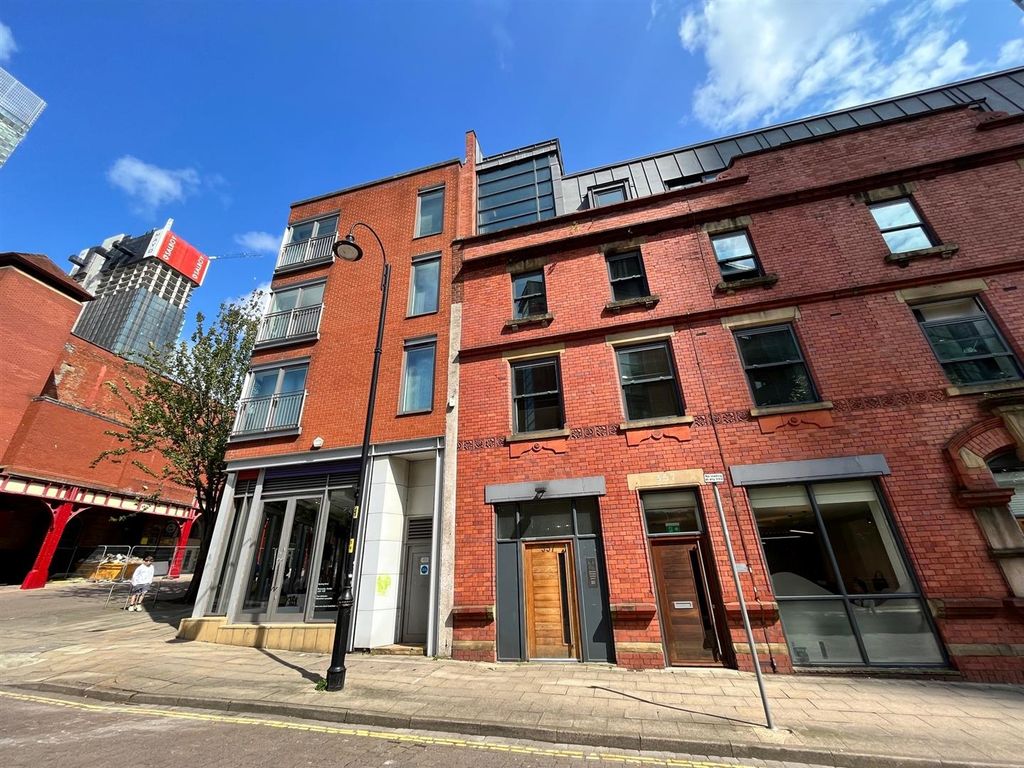 Property photo 3 of 13