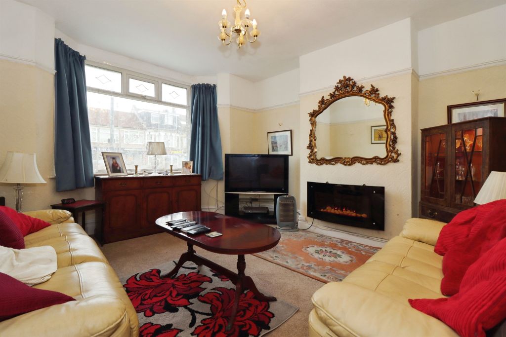 Property photo 2 of 24
