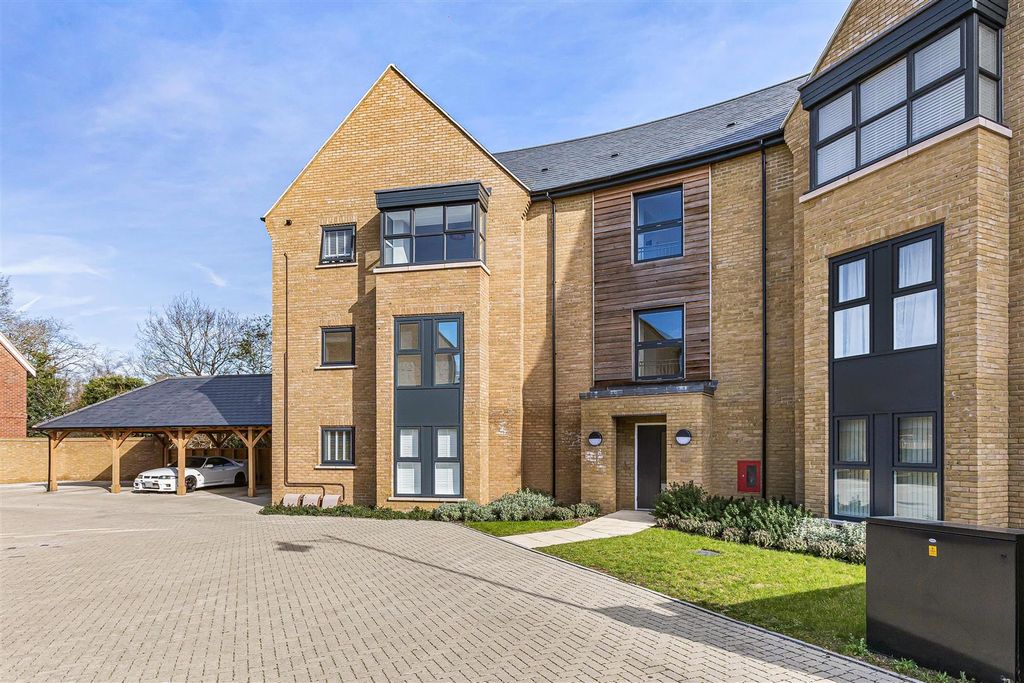 Property photo 2 of 21 27_74936.Jpg