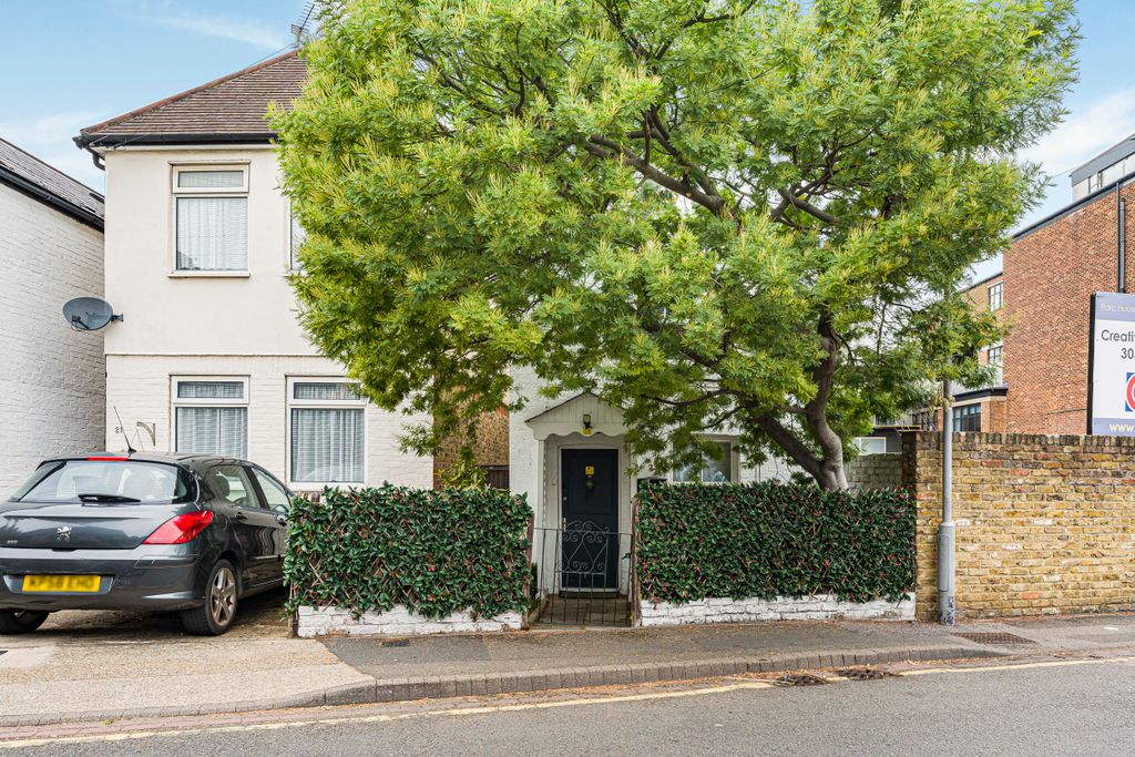 Property photo 2 of 17 Ped00207