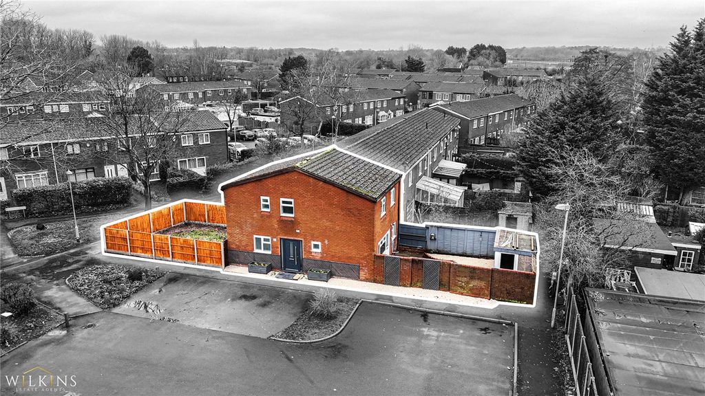 Property photo 1 of 32 Picture No. 38