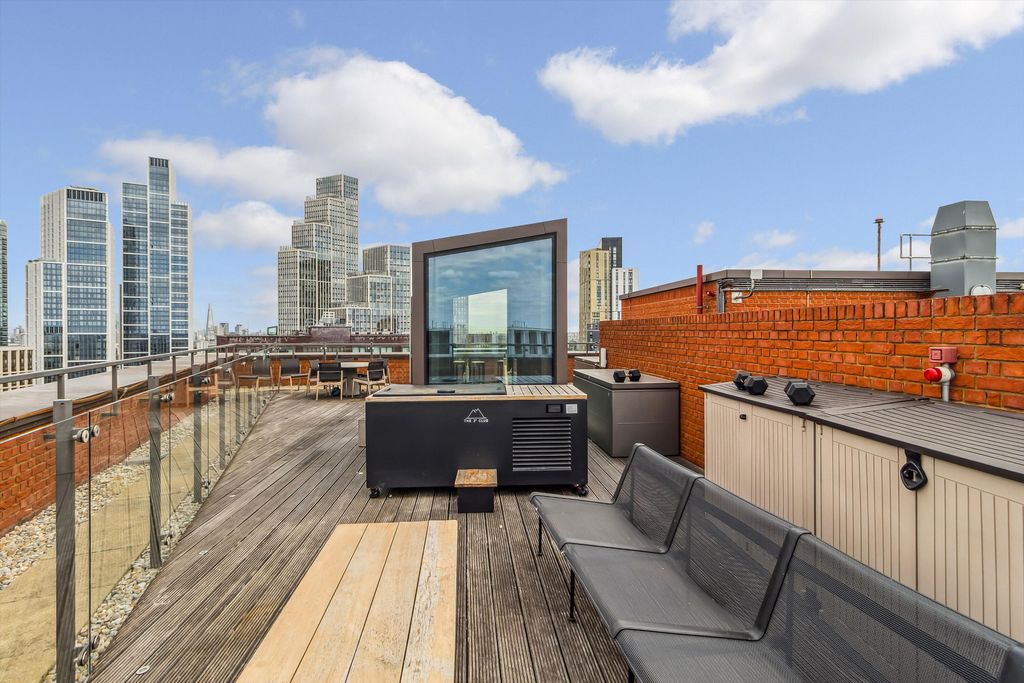 Property photo 1 of 20 Image