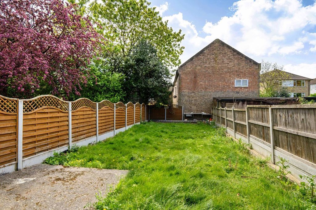 Property photo 1 of 11