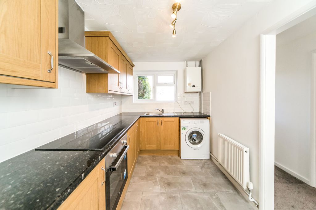 Property photo 3 of 8 77B8c07d-2F2E-4ba4-9