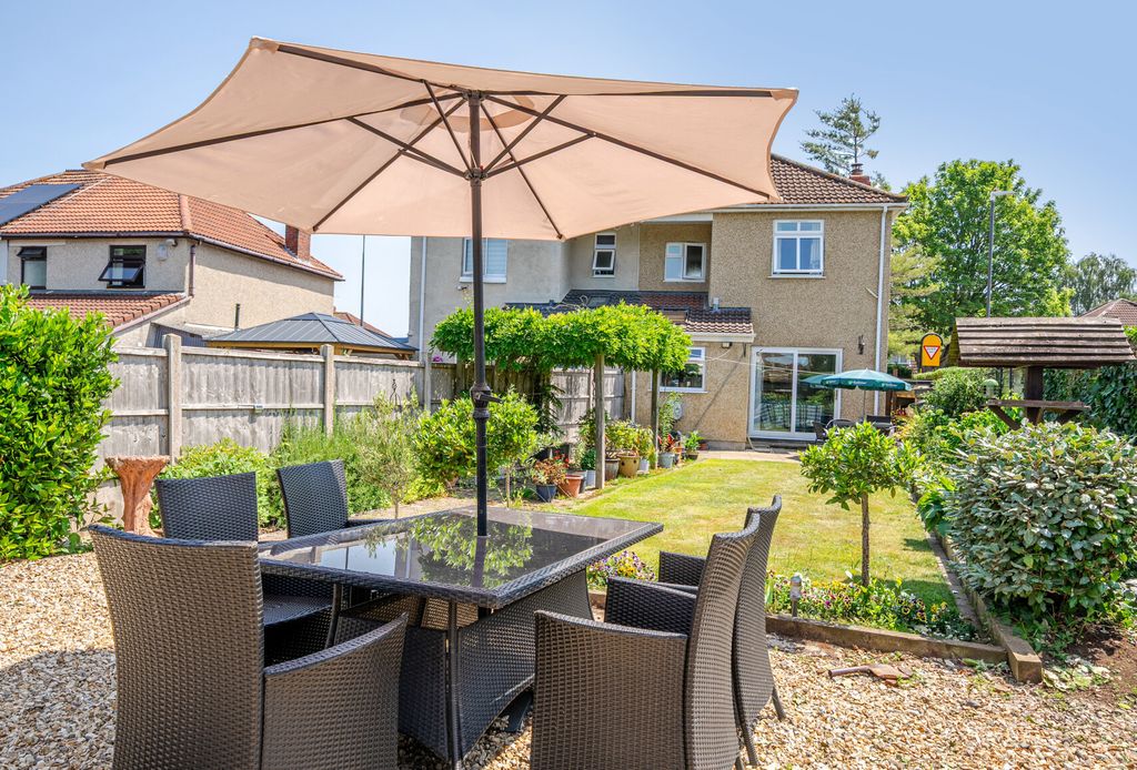 Property photo 1 of 21 1312136-1-6854001...