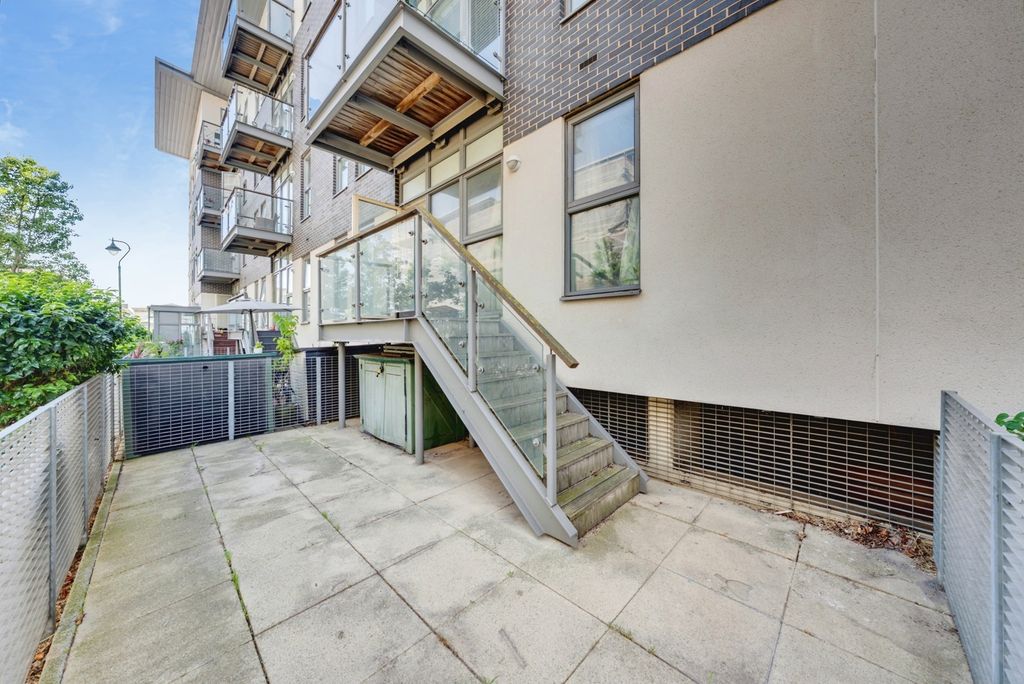 Property photo 1 of 8 Pbox-Img.Jpg