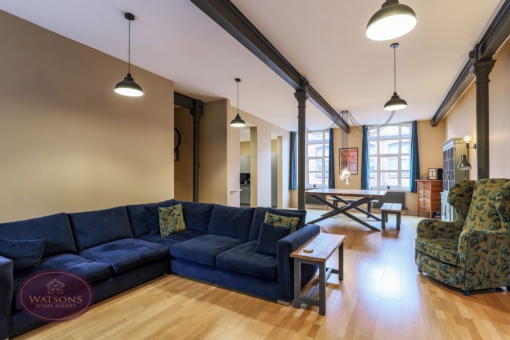 Property photo 2 of 25