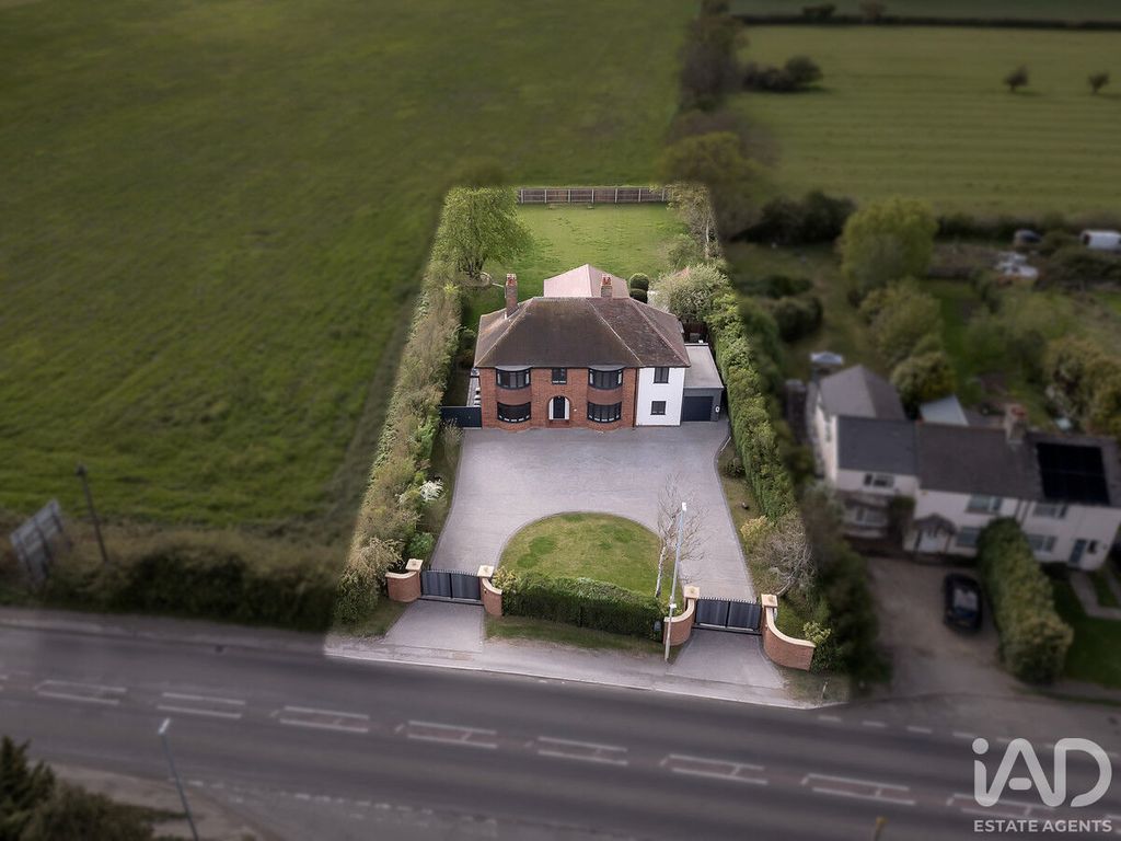 Property photo 1 of 49