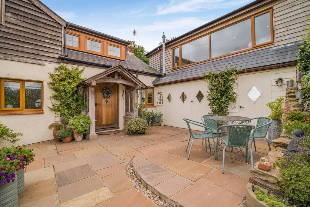Property photo 1 of 29