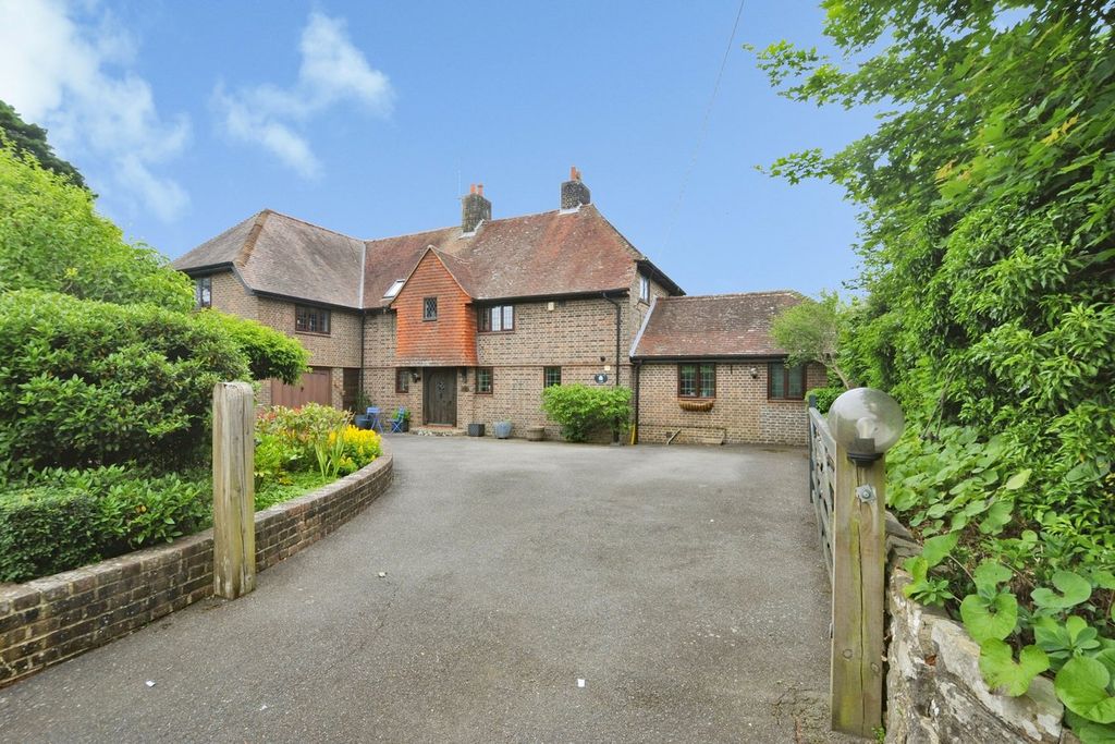 Property photo 1 of 27