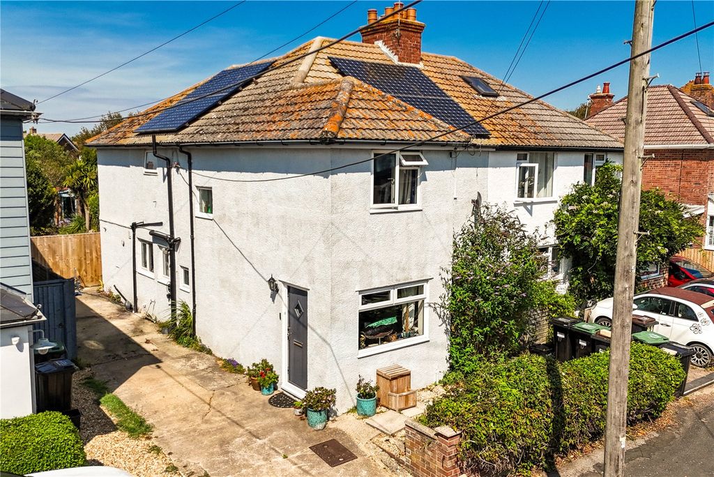 Property photo 2 of 36 Picture No. 03