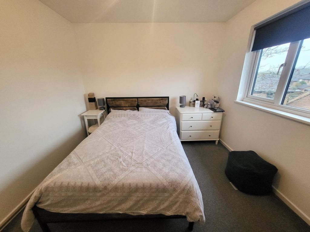 Property photo 3 of 6 Bedroom