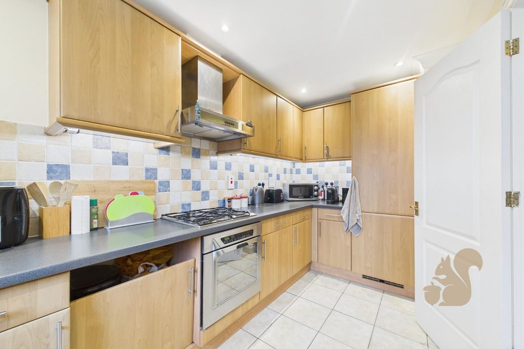 Property photo 3 of 10 Cam01659G0-Pr0668-Still009.Jpg