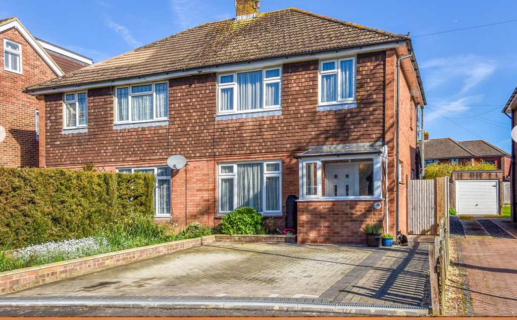 Property photo 2 of 6