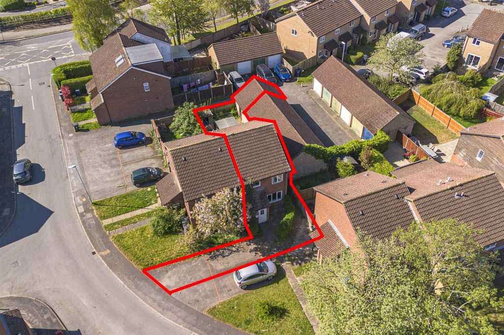 Property photo 2 of 16