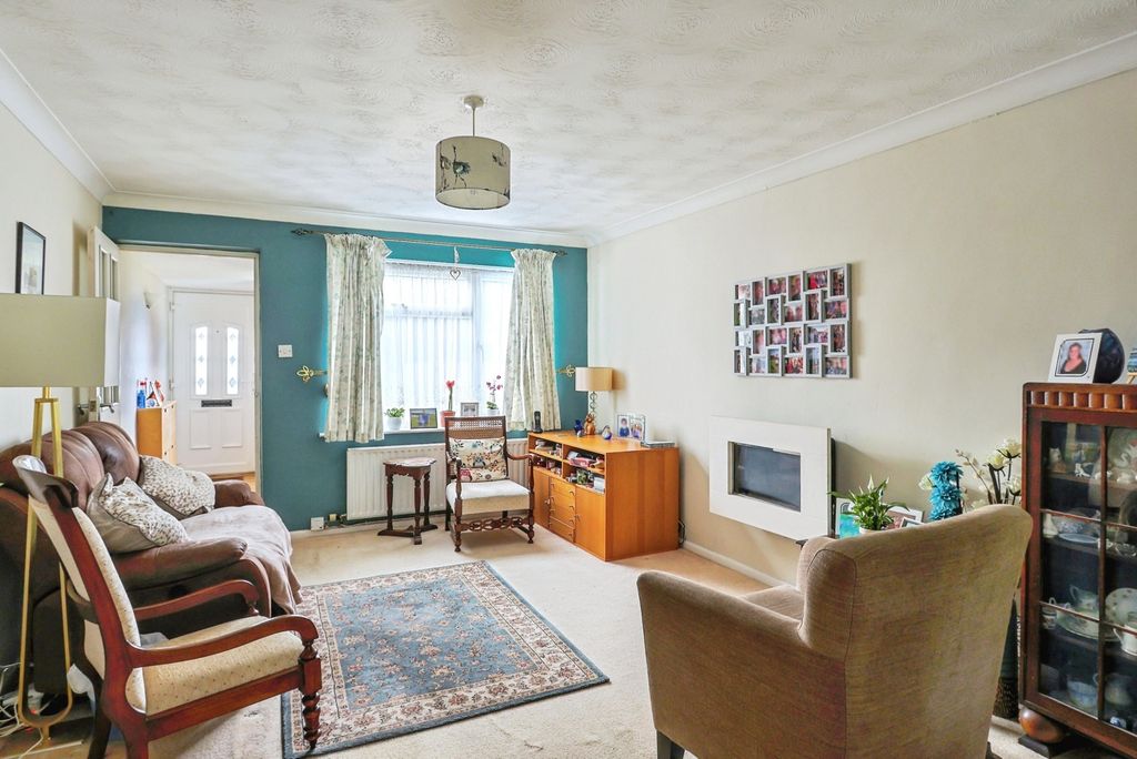 Property photo 3 of 17 Pbox-Img.Jpg