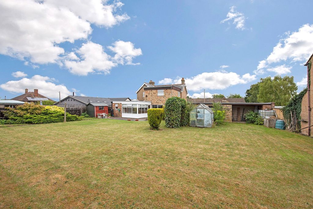 Property photo 3 of 30