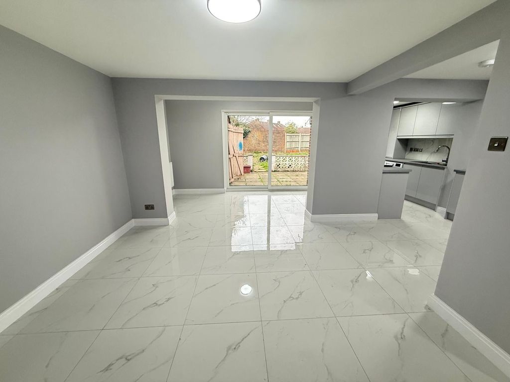 Additional image 7 of 7 bed end terrace house for salePage Road, Feltham TW14
