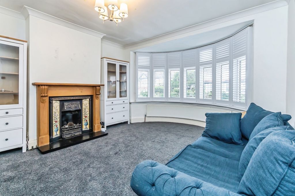 Property photo 3 of 24 Pbox-Img.Jpg