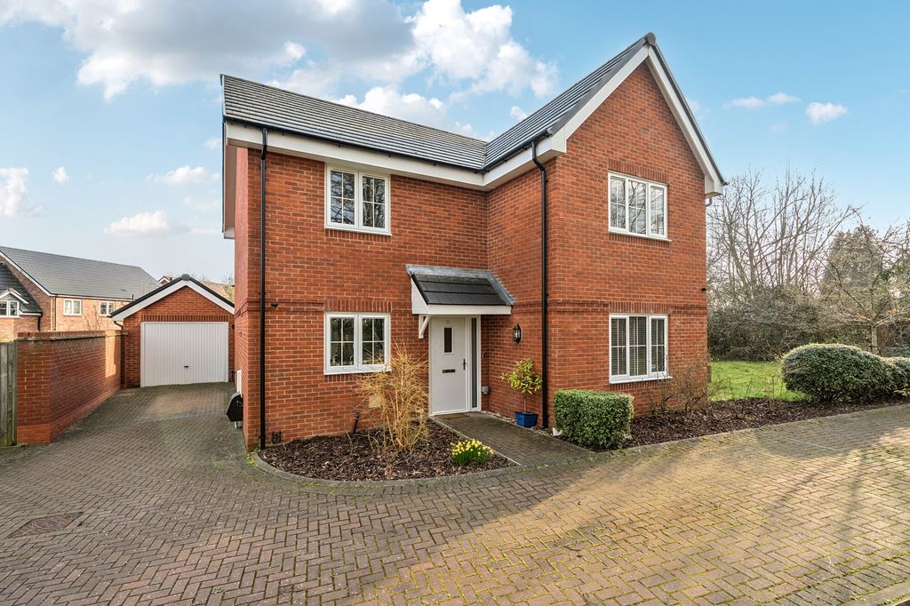 Property photo 1 of 12